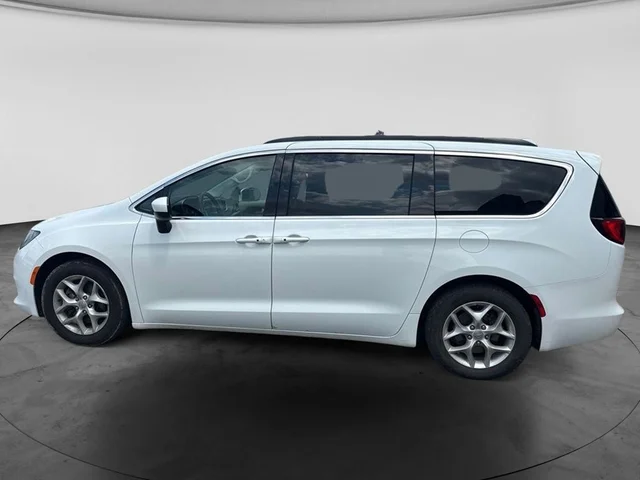 SEMINUEVOS CHRYSLER Pacifica a Estados en autogozo