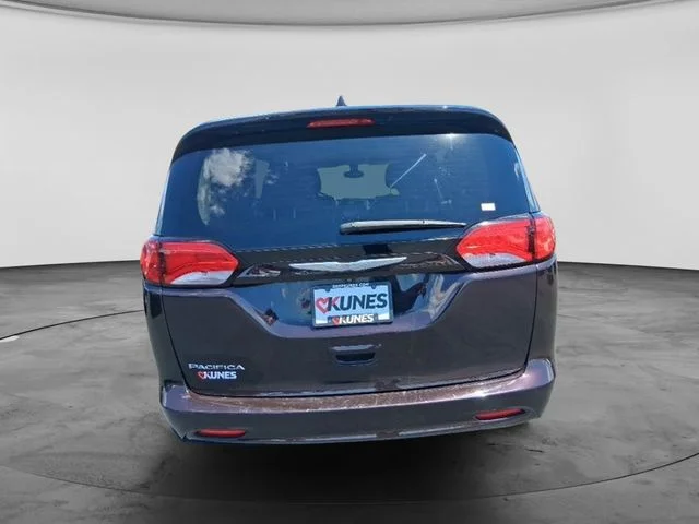 SEMINUEVOS CHRYSLER Pacifica a Estados en autogozo