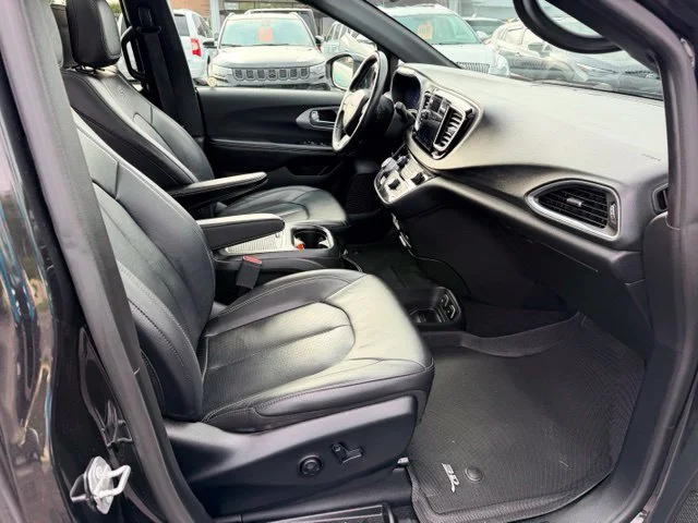 SEMINUEVOS CHRYSLER Pacifica a Estados en autogozo