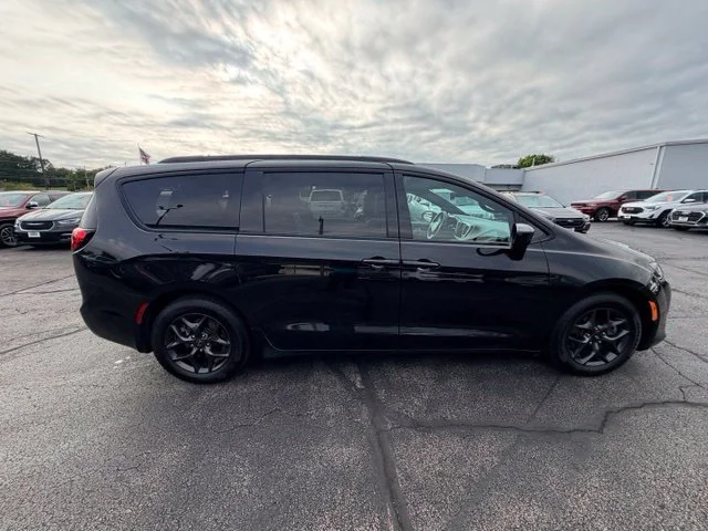 SEMINUEVOS CHRYSLER Pacifica a Estados en autogozo
