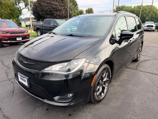 SEMINUEVOS CHRYSLER Pacifica a Estados en autogozo