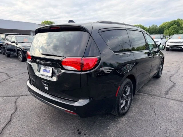 SEMINUEVOS CHRYSLER Pacifica a Estados en autogozo