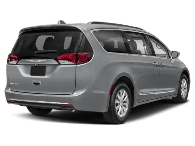 SEMINUEVOS CHRYSLER Pacifica at Kennesaw, in Town Center Nissan