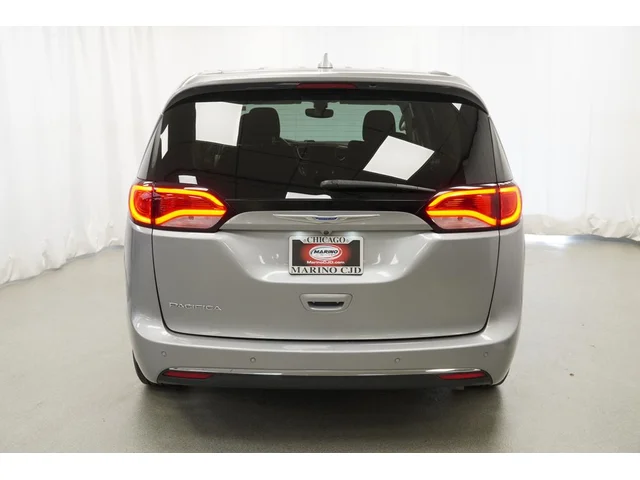 SEMINUEVOS CHRYSLER Pacifica a Estados en autogozo