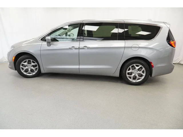 SEMINUEVOS CHRYSLER Pacifica a Estados en autogozo