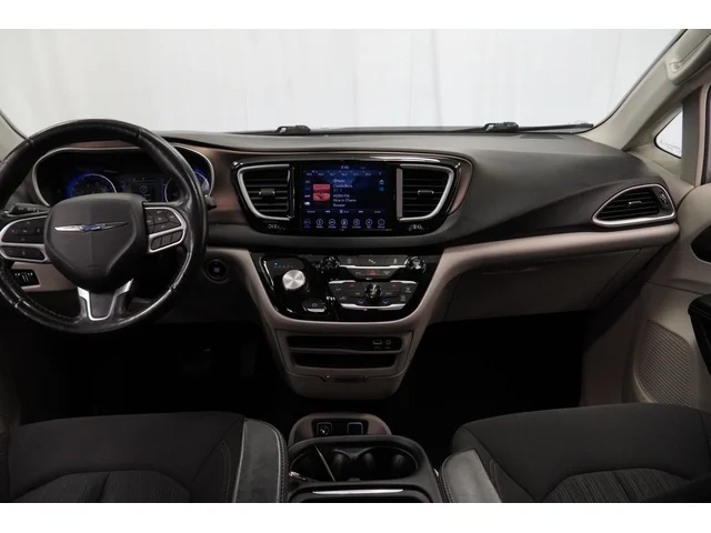 SEMINUEVOS CHRYSLER Pacifica a Estados en autogozo