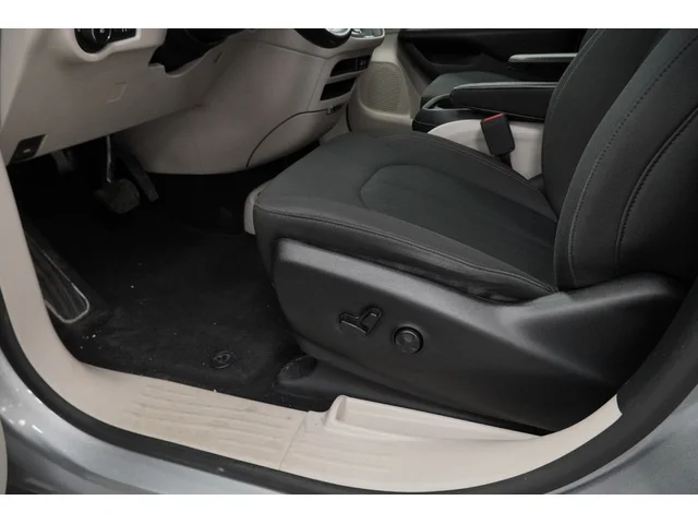 SEMINUEVOS CHRYSLER Pacifica a Estados en autogozo