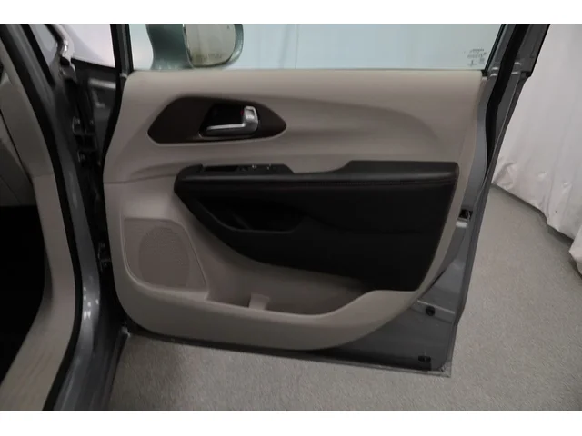 SEMINUEVOS CHRYSLER Pacifica a Estados en autogozo