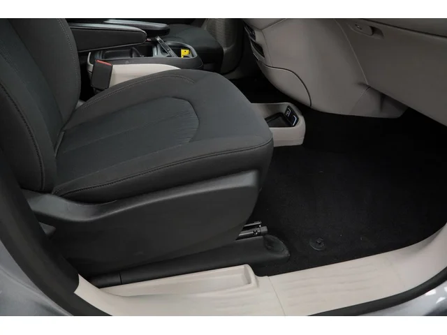 SEMINUEVOS CHRYSLER Pacifica a Estados en autogozo
