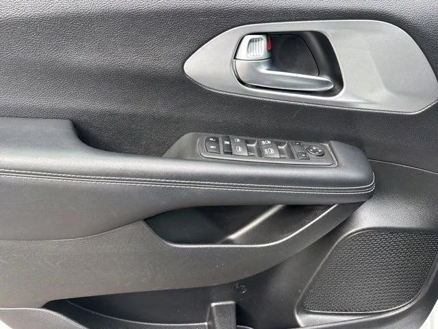 SEMINUEVOS CHRYSLER Pacifica a Estados en autogozo