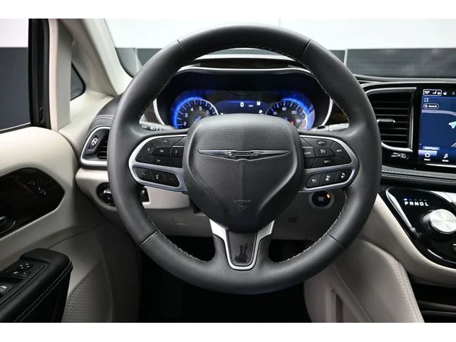 SEMINUEVOS CHRYSLER Pacifica a Estados en autogozo