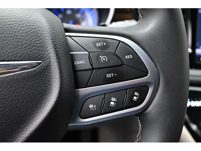 SEMINUEVOS CHRYSLER Pacifica a Estados en autogozo