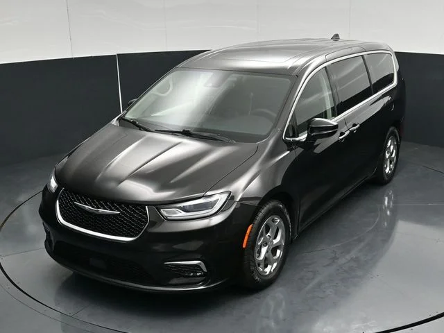 SEMINUEVOS CHRYSLER Pacifica a Estados en autogozo