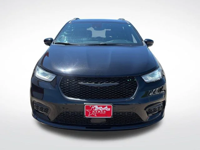 SEMINUEVOS CHRYSLER Pacifica a Estados en autogozo