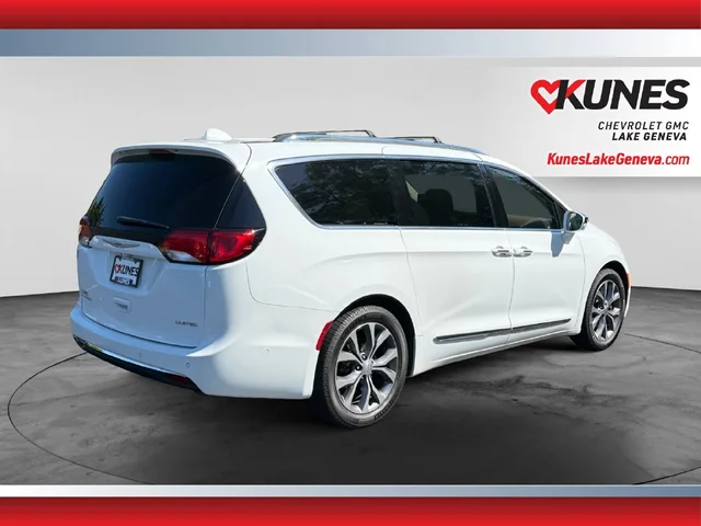 SEMINUEVOS CHRYSLER Pacifica a Estados en autogozo