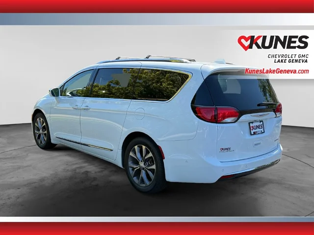 SEMINUEVOS CHRYSLER Pacifica a Estados en autogozo