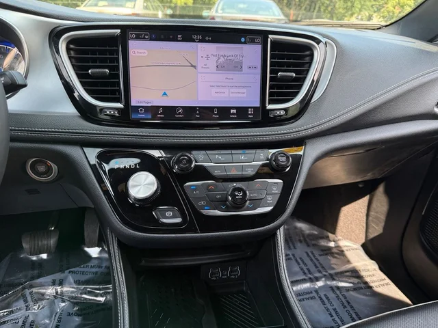 SEMINUEVOS CHRYSLER Pacifica a Estados en autogozo