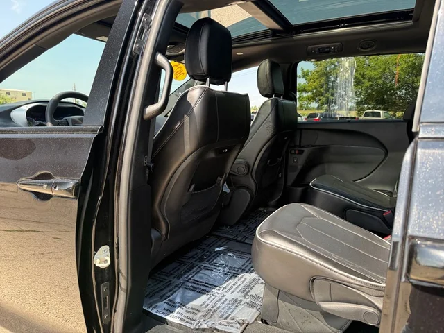 SEMINUEVOS CHRYSLER Pacifica a Estados en autogozo