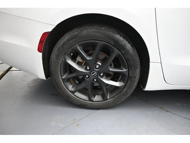 SEMINUEVOS CHRYSLER Pacifica a Estados en autogozo