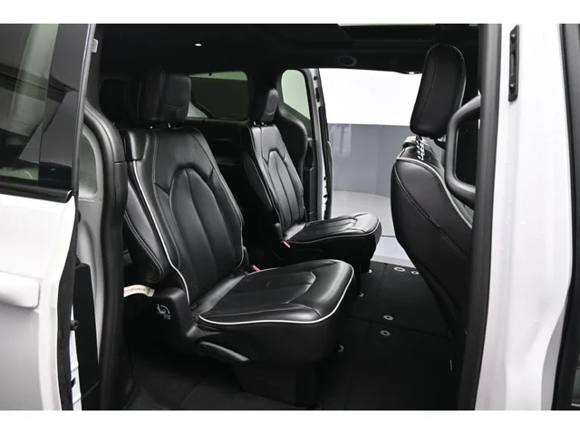 SEMINUEVOS CHRYSLER Pacifica a Estados en autogozo