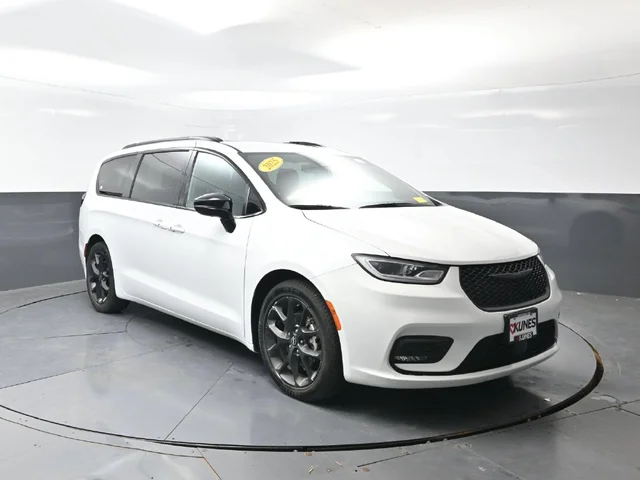 SEMINUEVOS CHRYSLER Pacifica a Estados en autogozo