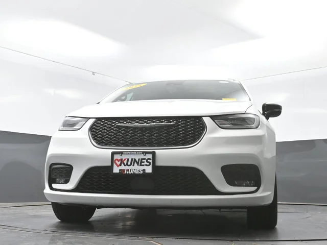 SEMINUEVOS CHRYSLER Pacifica a Estados en autogozo