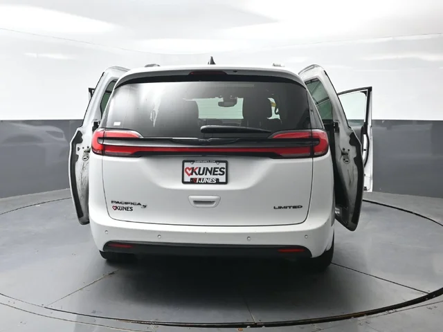 SEMINUEVOS CHRYSLER Pacifica a Estados en autogozo
