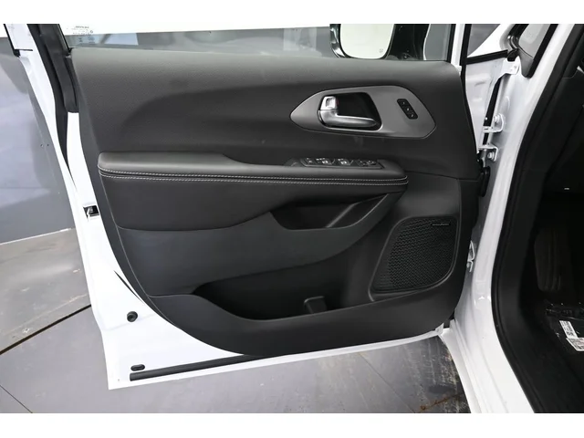 Nuevos CHRYSLER PACIFICA à Estados chez autogozo