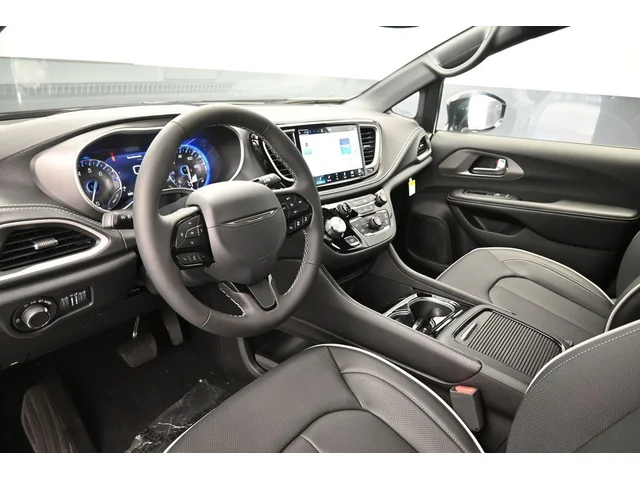 Nuevos CHRYSLER PACIFICA à Estados chez autogozo