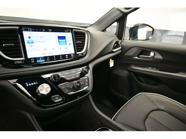 Nuevos CHRYSLER PACIFICA à Estados chez autogozo
