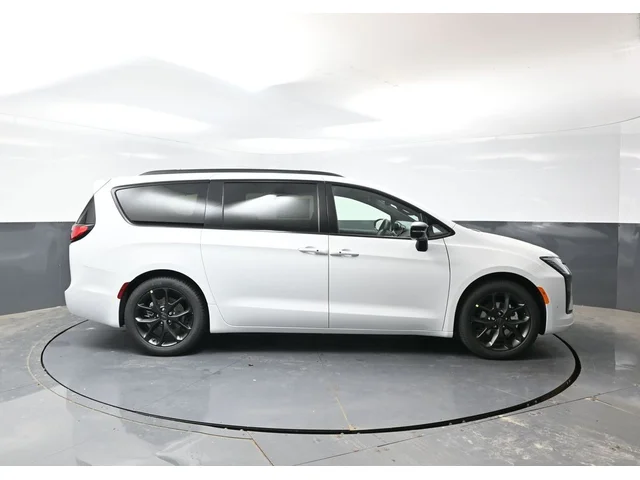 Nuevos CHRYSLER PACIFICA à Estados chez autogozo