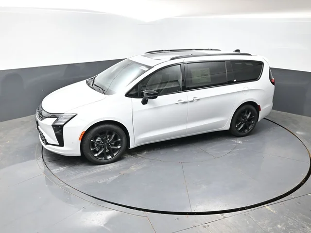 Nuevos CHRYSLER PACIFICA à Estados chez autogozo