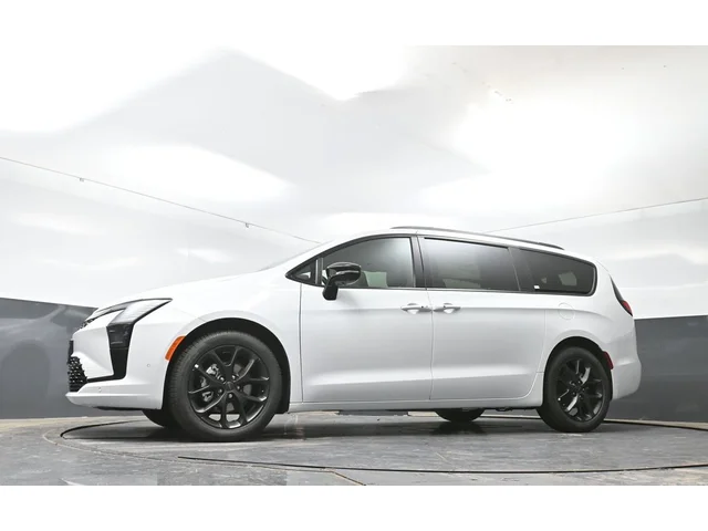 Nuevos CHRYSLER PACIFICA à Estados chez autogozo