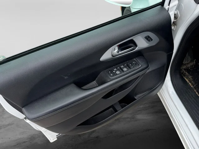 SEMINUEVOS CHRYSLER Pacifica a Estados en autogozo