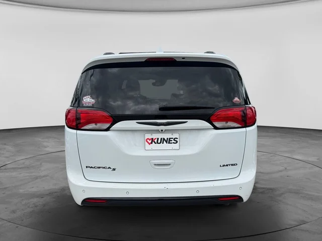 SEMINUEVOS CHRYSLER Pacifica a Estados en autogozo