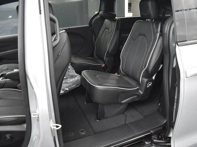 Nuevos CHRYSLER PACIFICA à Estados chez autogozo