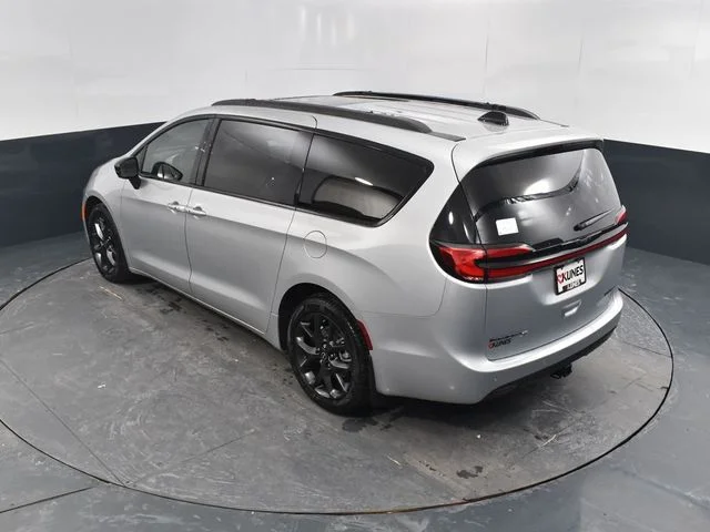 Nuevos CHRYSLER PACIFICA à Estados chez autogozo