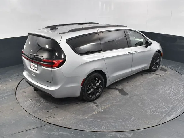 Nuevos CHRYSLER PACIFICA à Estados chez autogozo