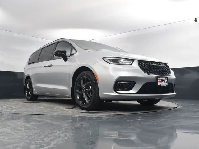 Nuevos CHRYSLER PACIFICA à Estados chez autogozo