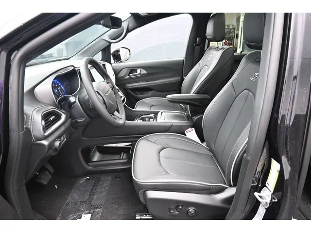 Nuevos CHRYSLER PACIFICA à Estados chez autogozo