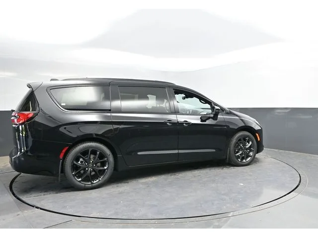 Nuevos CHRYSLER PACIFICA à Estados chez autogozo