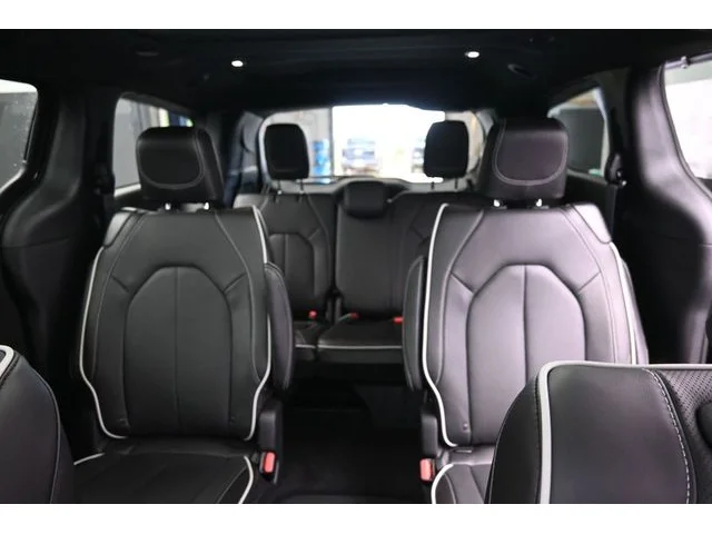 Nuevos CHRYSLER PACIFICA à Estados chez autogozo