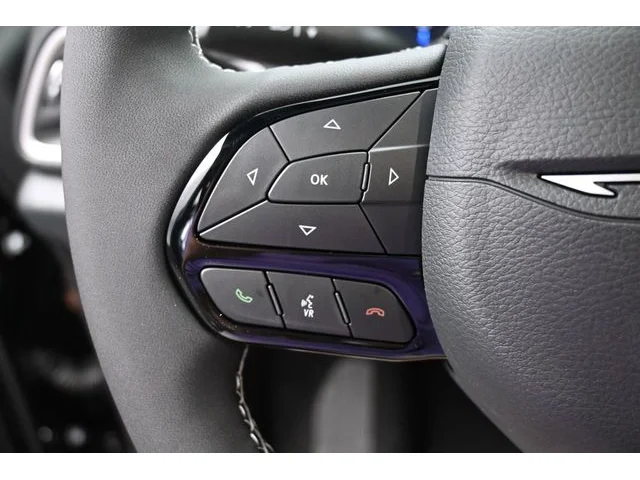 Nuevos CHRYSLER PACIFICA à Estados chez autogozo