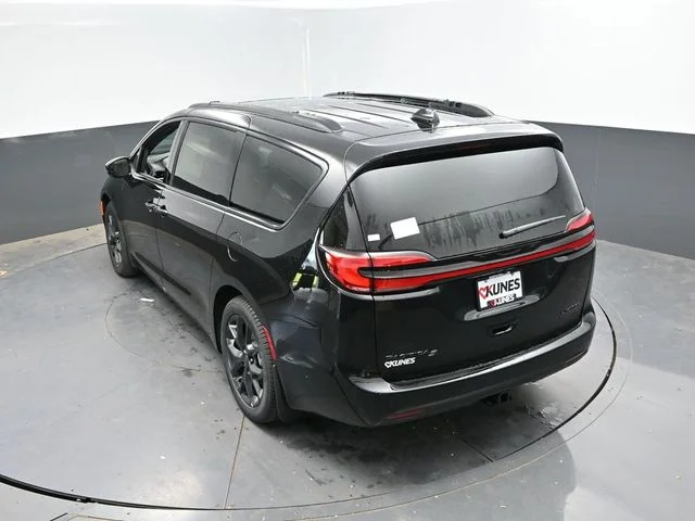 Nuevos CHRYSLER PACIFICA à Estados chez autogozo