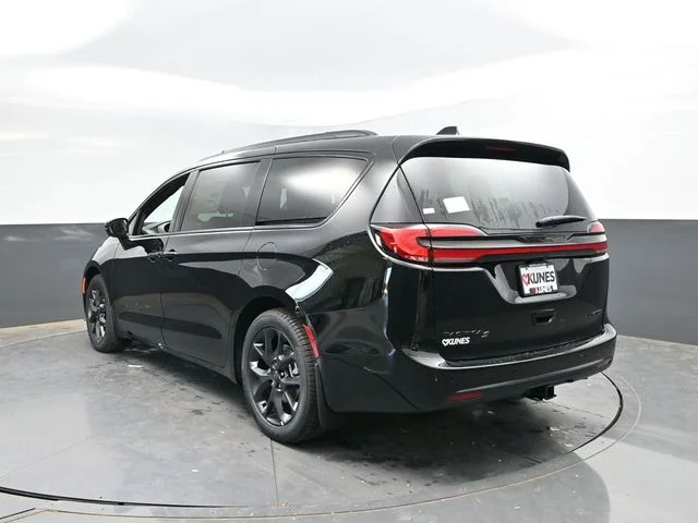 Nuevos CHRYSLER PACIFICA à Estados chez autogozo