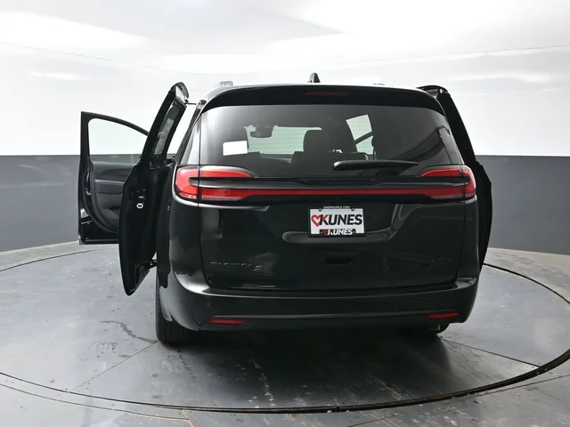 Nuevos CHRYSLER PACIFICA à Estados chez autogozo