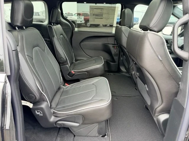 Nuevos CHRYSLER PACIFICA à Estados chez autogozo