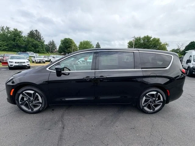 Nuevos CHRYSLER PACIFICA à Estados chez autogozo