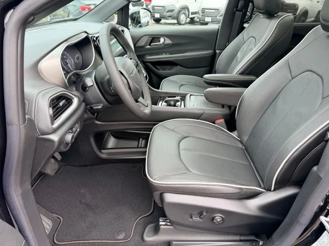 Nuevos CHRYSLER PACIFICA à Estados chez autogozo