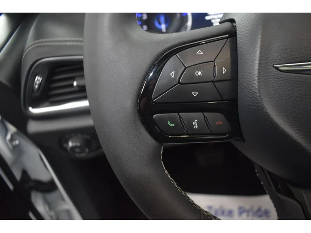 SEMINUEVOS CHRYSLER Pacifica a Estados en autogozo